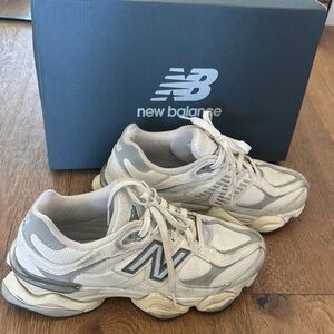 Women's New Balance White and Gray Sneakers